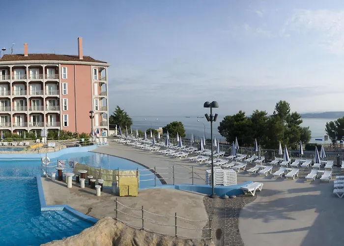 Aquapark Zusterna 酒店 3*